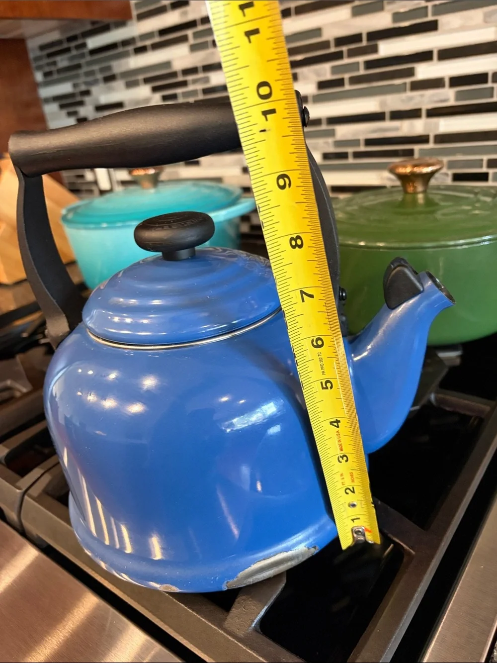 Le Creuset good very